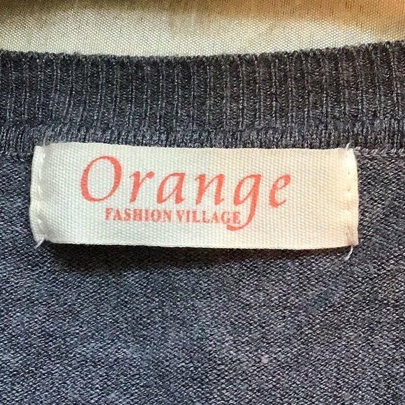 Orange Fashion Village woman’s light weight sweater. Size large - Picture 3 of 5